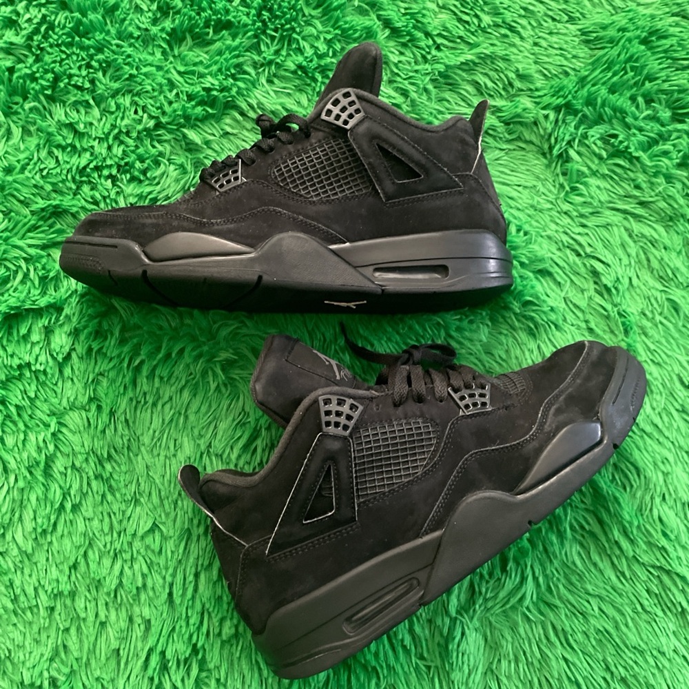 Jordan 4 Black Cats